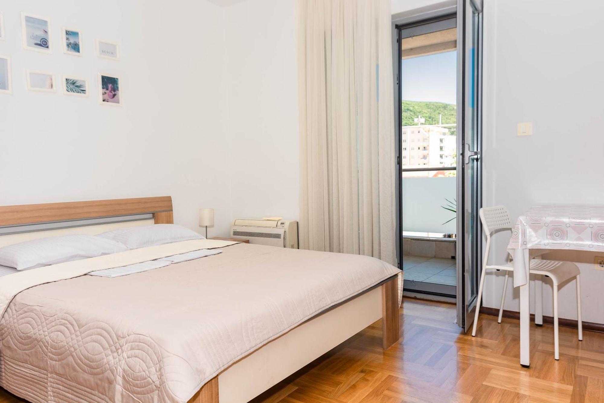 Bobo * Budva